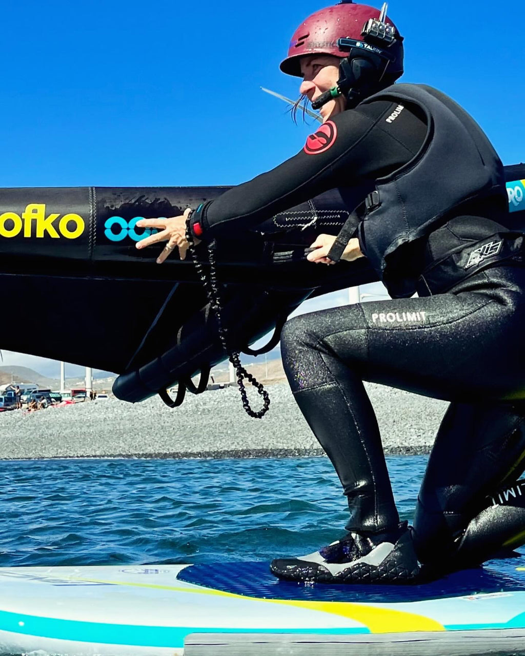 BbTalkin 3.0 4-Person Communication Bundle: Non Waterproof Stereo Headphone + 3x Mono Helmet Pad Headset